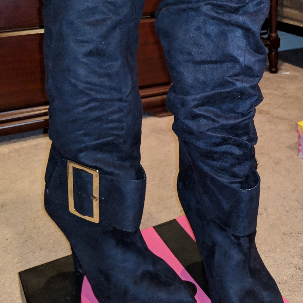 High heel boots
